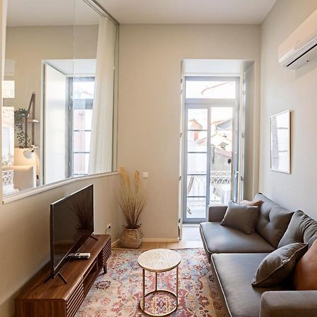31 Janeiro 157 - Stylish 1Br W/ Ac & Balcony By Lovelystay Porto Eksteriør bilde