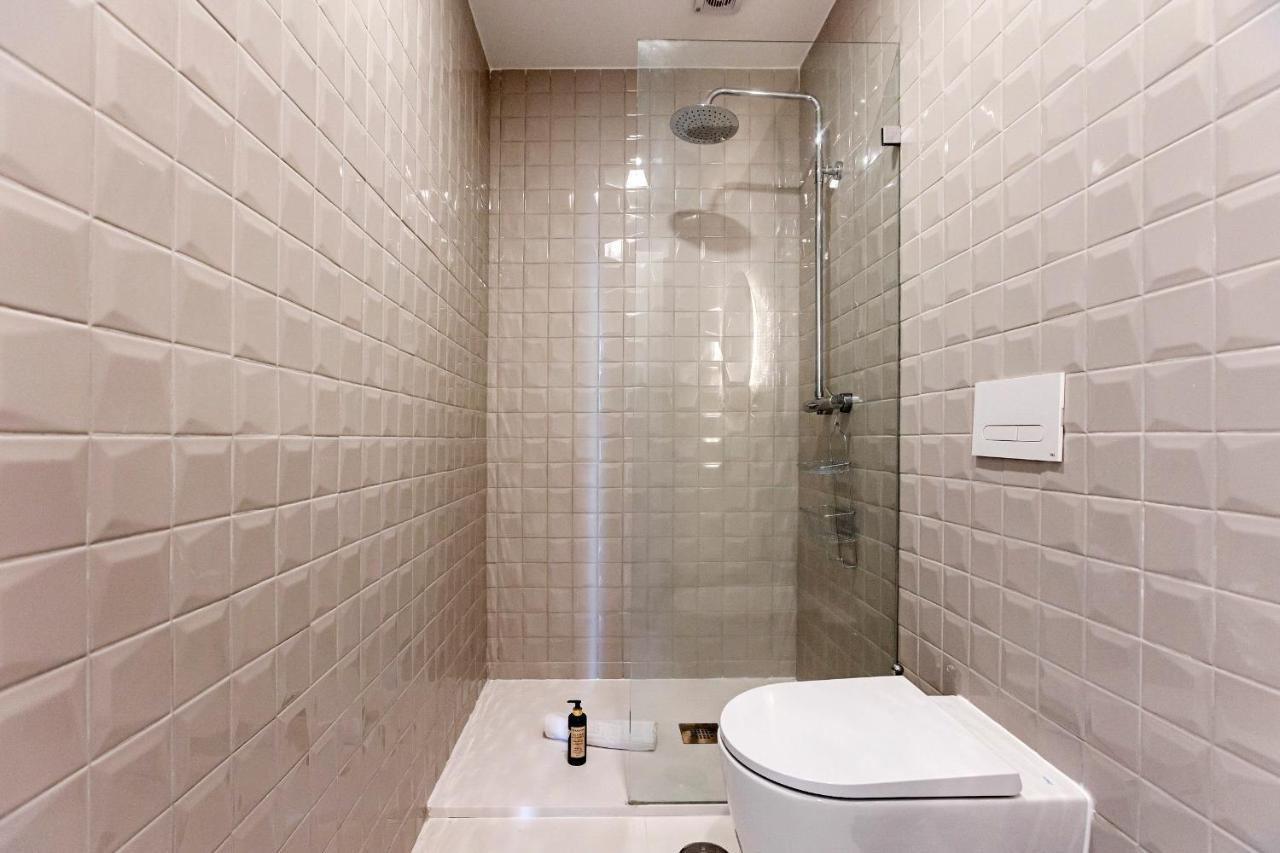 31 Janeiro 157 - Stylish 1Br W/ Ac & Balcony By Lovelystay Porto Eksteriør bilde