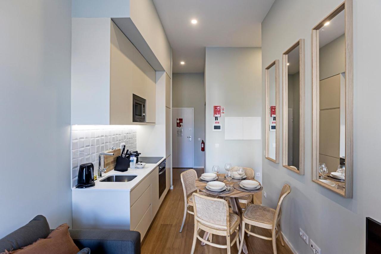 31 Janeiro 157 - Stylish 1Br W/ Ac & Balcony By Lovelystay Porto Eksteriør bilde